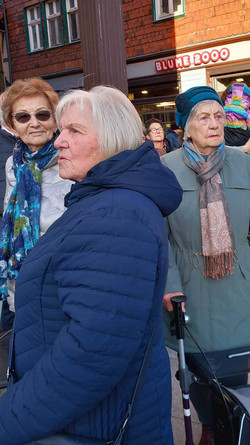V. li.: Margot Hoppe, Inge Reinfelder und Herta Bogumil.