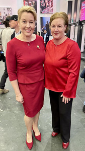 Michaela Engelmeier (re.) mit Berlins Wirtschaftssenatorin Franziska Giffey